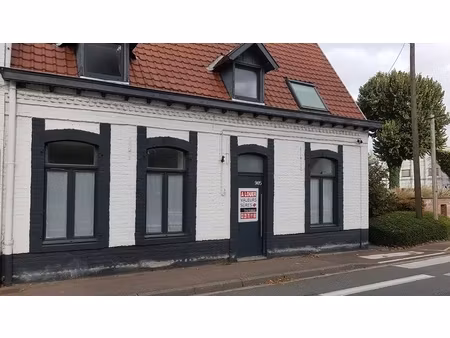 location local commercial 80m²