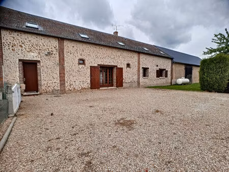 location maison 11 pièces 267 m² à guichainville (27930)