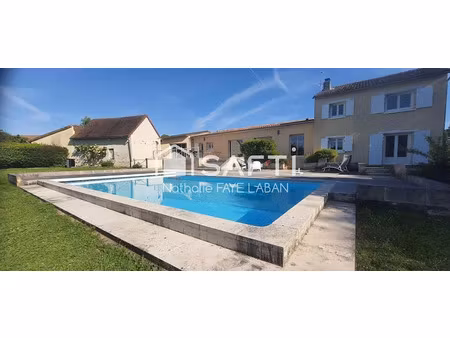 vente maison 8 pièces 250 m² à saint-sauveur (86100)  333 700 €