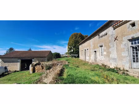 a vendre maison en pierre à rénover de 120 m² à saint privat en perigord