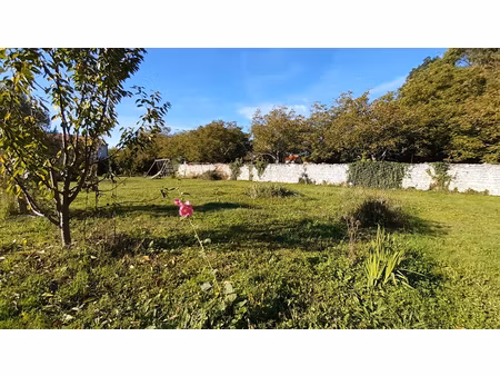 terrain de 1487 m² centre echire 79410