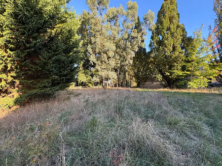 terrain constructible 759 m² - commune du thoureil (gennes val de loire )