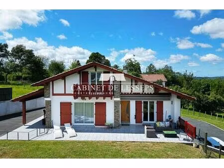 maison traditionnelle vue rhune de 138 m²