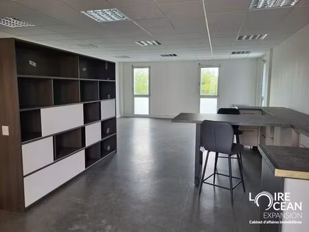 location local professionnel 55m² pornic 44210