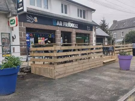 vente bureaux et commerces à bégard (22140) : à vendre / 300m² bégard