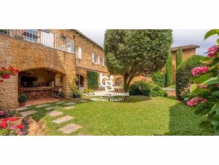 propriété avec piscine pouilly-le-monial (69)