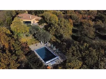 propriété de charme avec piscine chauffée sur 8 215 m² de terrain arboré sud ardèche