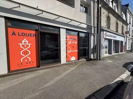 location bureaux et commerces à lanester (56600) : à louer / 177m² lanester