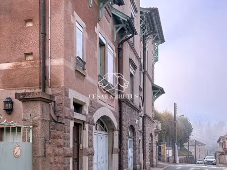 maison bourgeoise à fort potentiel – 384 m² habitables sur 1