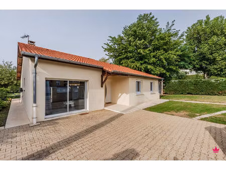 maison 5 pièces familiale de plain-pied avec piscine à jonage