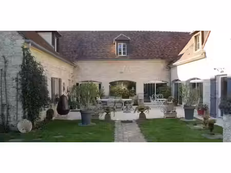 propriété vienne-en-arthies (95)