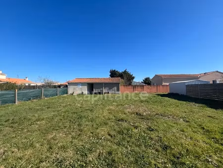 vente terrain à brem-sur-mer (85470) : à vendre / 340m² brem-sur-mer