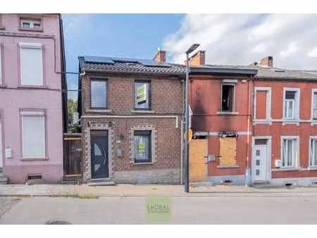 maison 3ch avec terrasse/jardin/panneau solaire