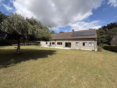 magnifique villa plain-pied dans un quartier prisé