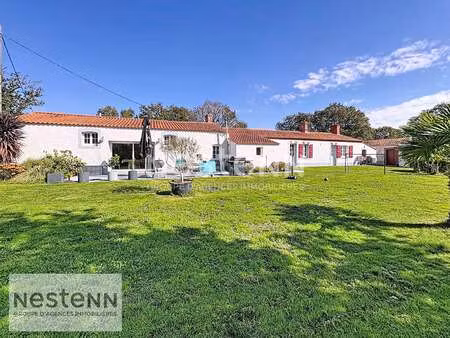 vente maison à châteauneuf (85710) : à vendre / 164m² châteauneuf