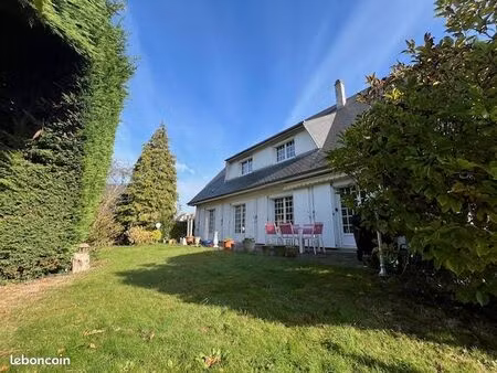 maison 7 pièces 180 m²