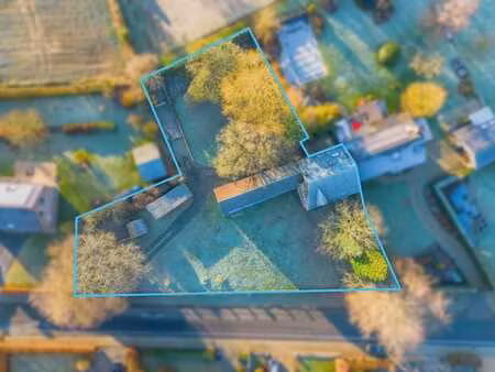 spacieuse demeure de caractère à villers-le-temple