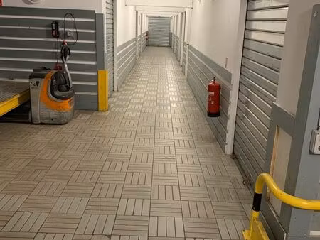 box de stockage/ garde-meuble 5 à 26m² sécurisé aubervilliers