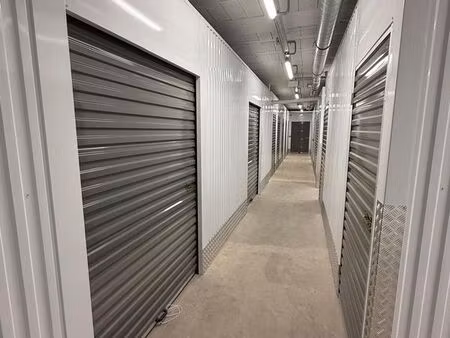 boxes  caves & locaux à louer – cannes centre & le cannet (stockage  atelier  domiciliatio