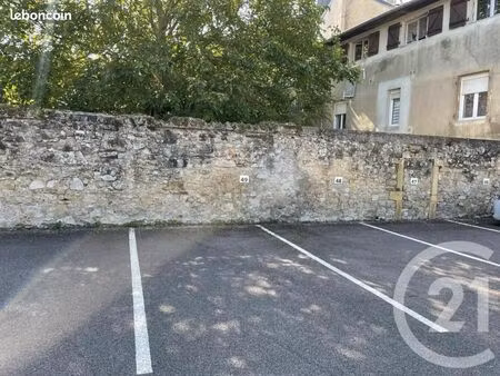 parking 12 m² thionville