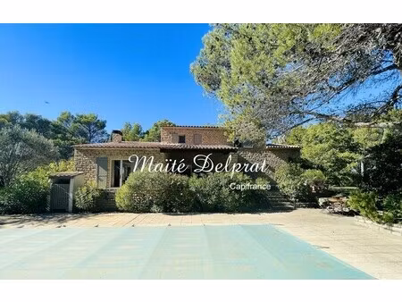 maison en pierre à vendre à murs