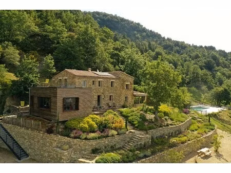 maison de luxe à vendre à teyssières