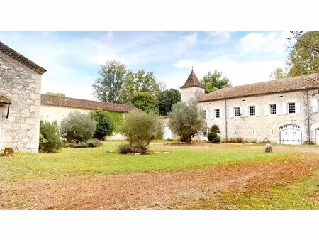 château à vendre à brassac