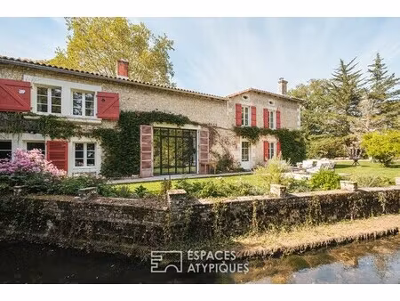 maison de luxe à vendre à vernoux-sur-boutonne