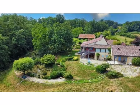 maison de luxe à vendre à siorac-en-périgord