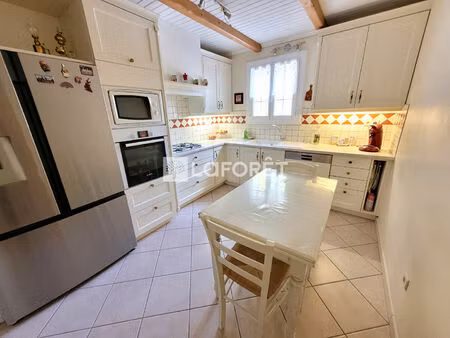 maison familiale avec appartement indépendant  piscine et grand garage