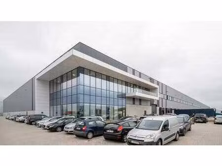 entrepôt ultramoderne à heppignies