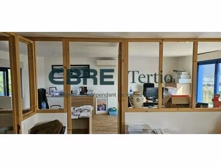 local d'activités à vendre