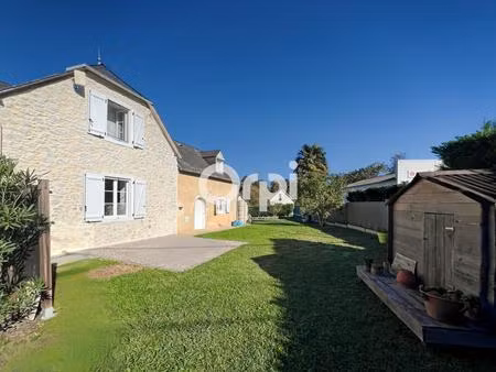 maison ancienne rénovée avec charme et pierres apparentes – cœur de lasseube