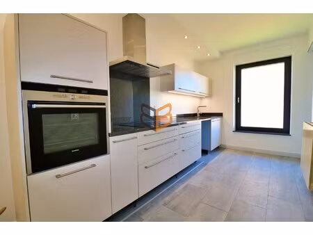 audun-le-roman – appartement rénové de 110 m² – 3 chambres