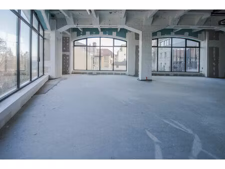 local commercial evian les bains 199m2