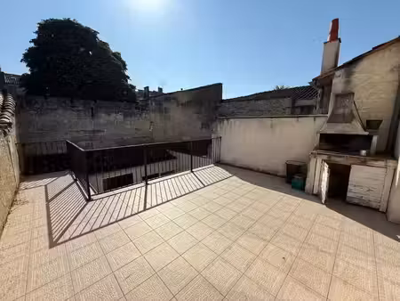 vente immeuble 5 pièces 156 m² à jarnac (16200)  209 000 €