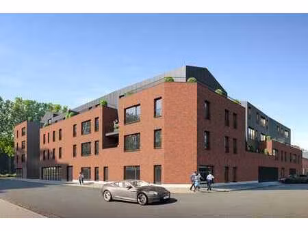 surface commerciale à proximité du pont des trous