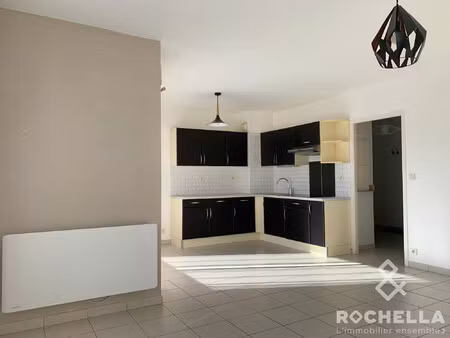 aytré centre  appartement lumineux de 60m2  2 chambres avec bal