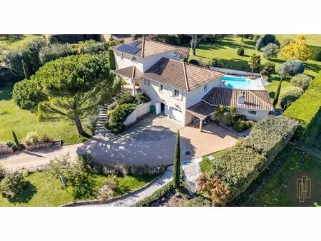 marcy- villa 277 m² habitables - vue degagee