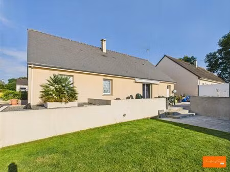 pavillon de plain-pied tout confort avec piscine – saint-fraimbault-de-prières