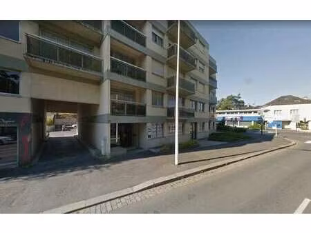 location garage box et parking à saint-lô (50000) : à louer / saint-lô