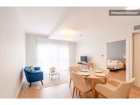 location meublée appartement 2 pièces 40 m² à perigueux (24000)  1 350 €