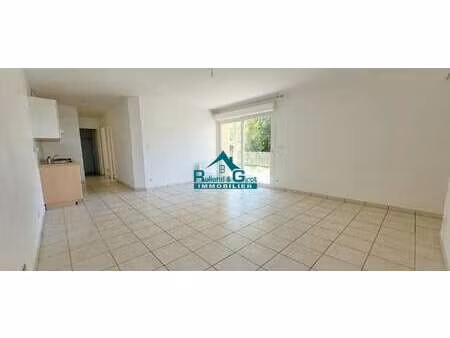 vente appartement 3 pièces à saint-médard-sur-ille (35250) : à vendre 3 pièces / 54m² sain