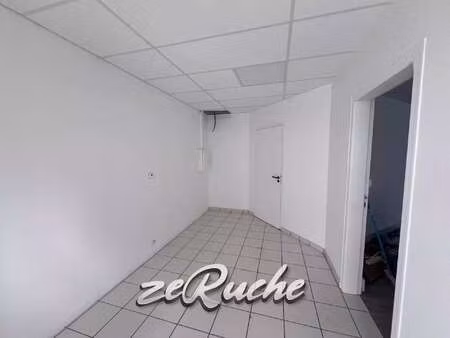 vente bureaux et commerces à douvres-la-délivrande (14440) : à vendre / douvres-la-délivra