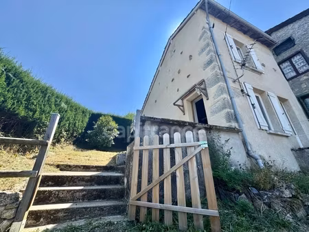maison mitoyenne de 50 m2  terrain de 86 m2  une chambre et un bureau  fibre  double vitra