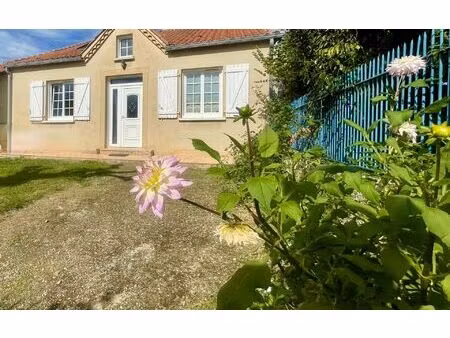 maison viella 142 m² t-3 à vendre  182 000 €