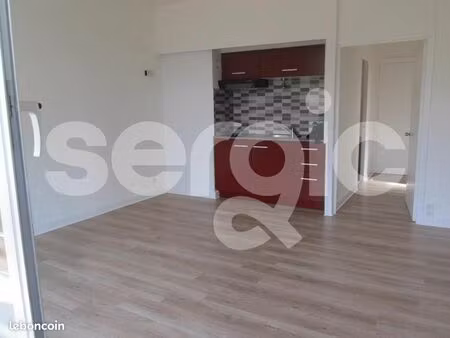 studio 1 pièce 37 m²