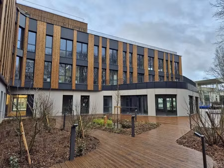 location bureau champs sur marne 77420