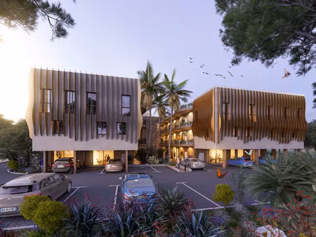 bureaux / local professionnel la crau / la moutonne