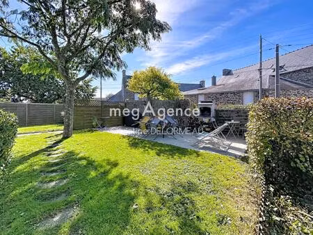 maison en pierres 7 pièces 165 m2 avec vie de plain-pied